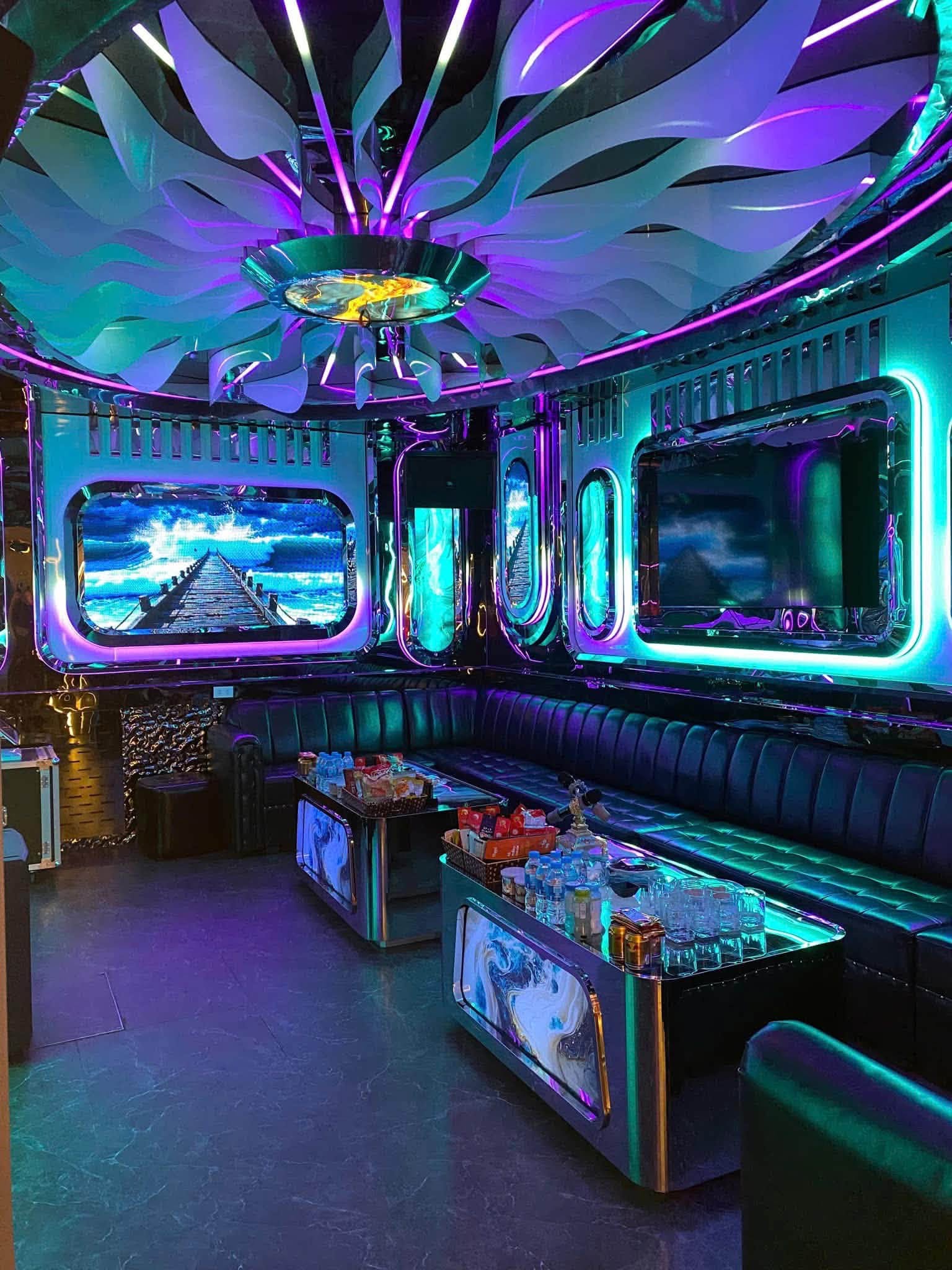 Phòng VIP Karaoke Titanic